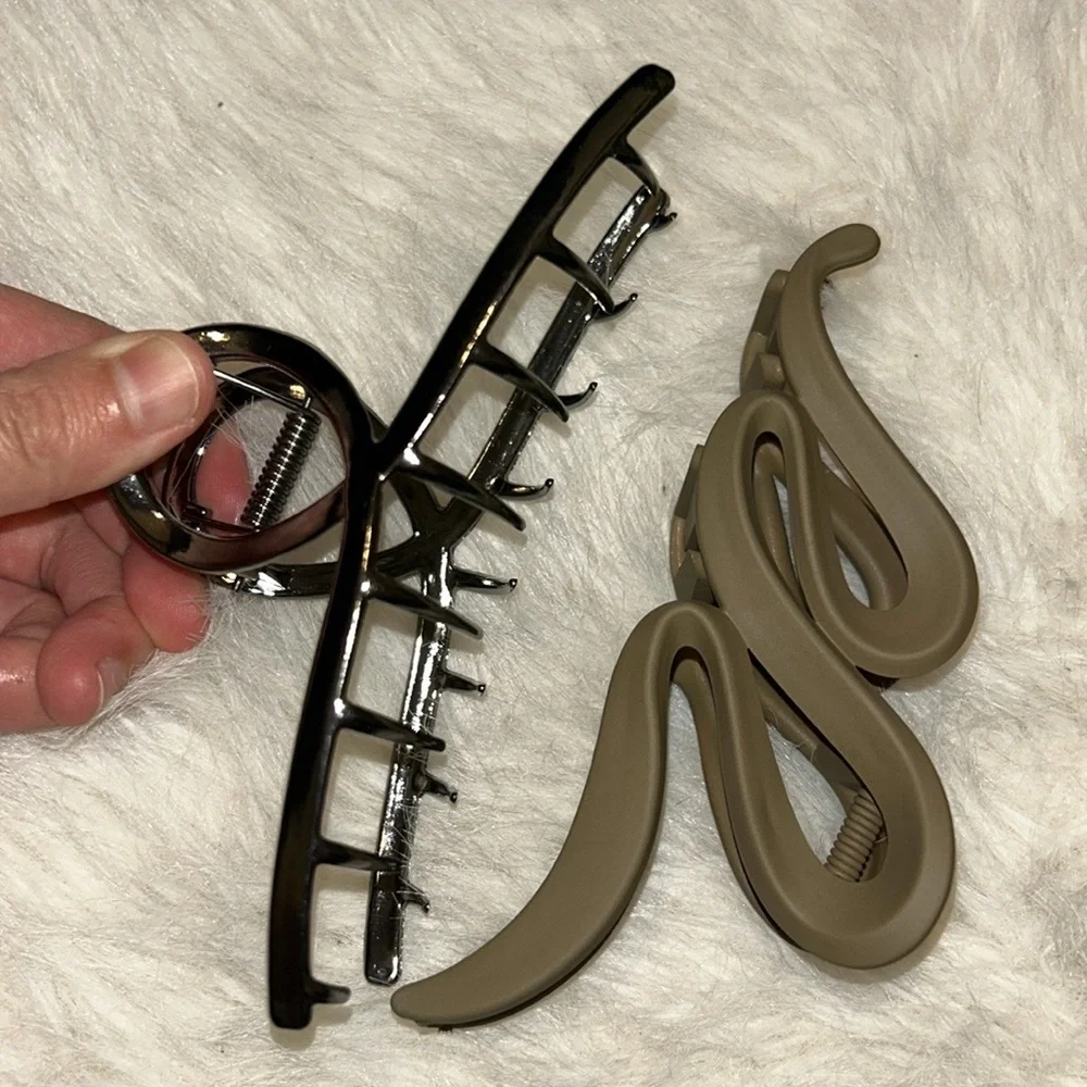 🩷FIRM PRICE🩷NWOT 6 pieces hair clips